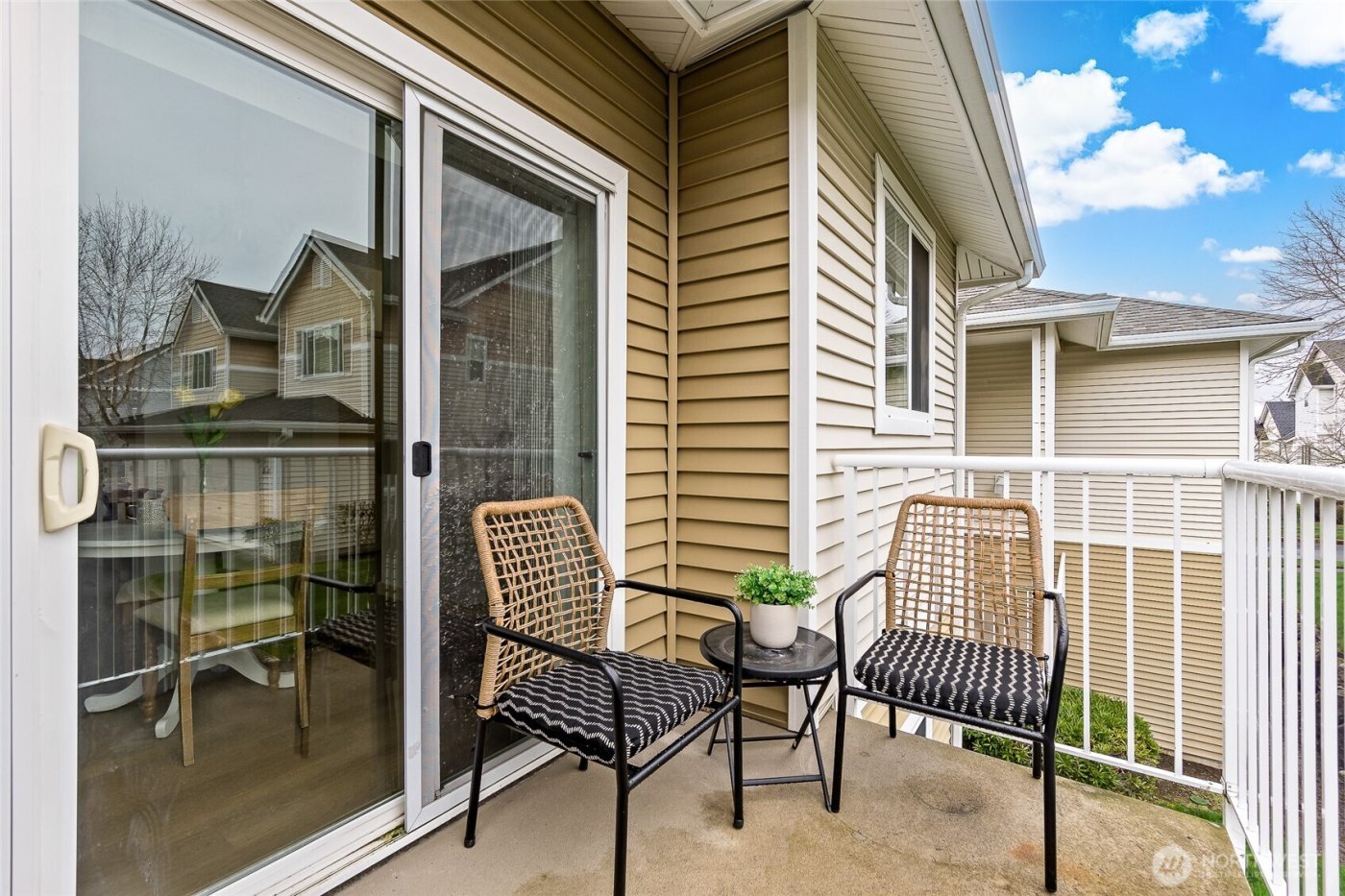 6129 Lindsay Drive SE #C8, Auburn, WA 98092