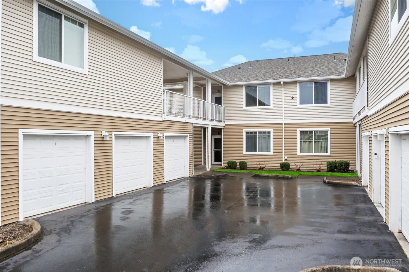 6129 Lindsay Drive SE #C8, Auburn, WA 98092