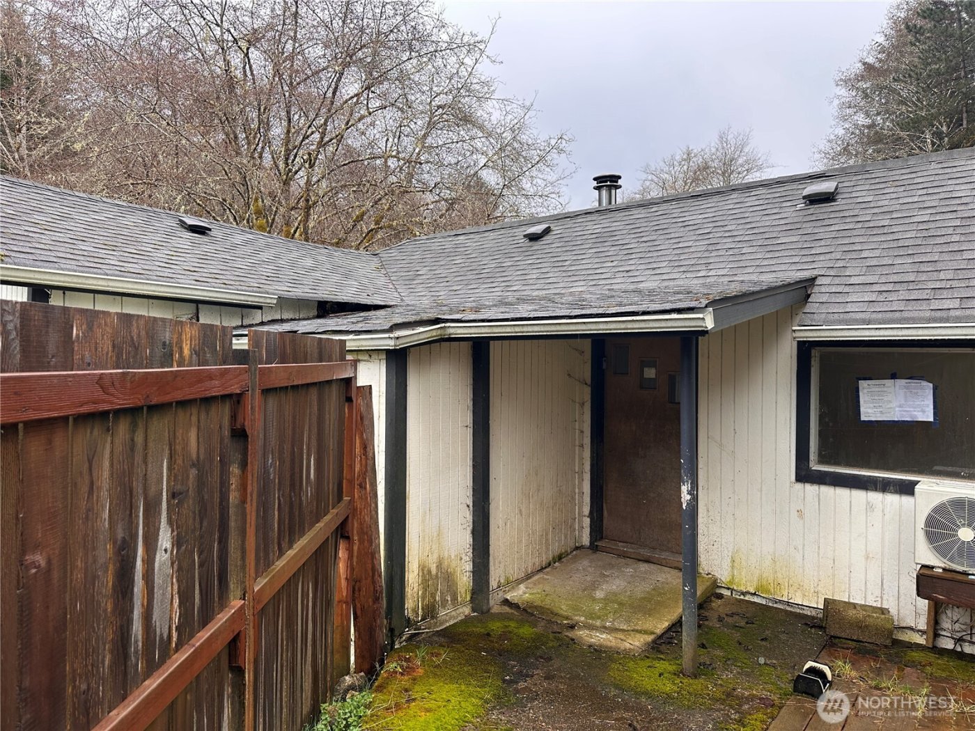 310 Butte Creek Road , Raymond, WA 98577