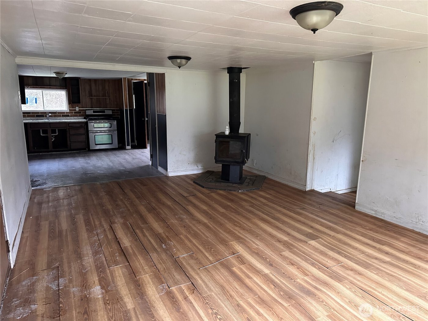 310 Butte Creek Road , Raymond, WA 98577