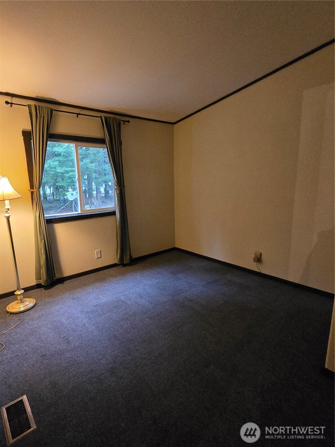 313 Minkler Road , Winlock, WA 98596