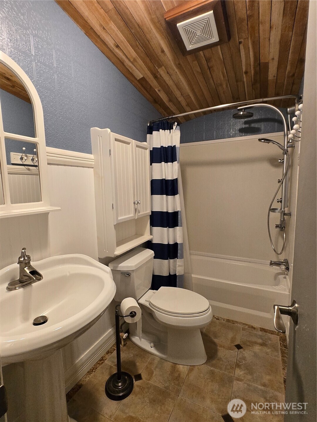 313 Minkler Road , Winlock, WA 98596