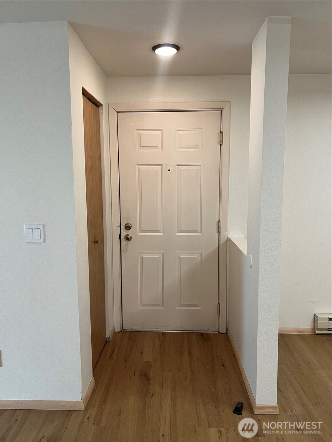 975 Aberdeen Avenue NE #B 102, Renton, WA 98056