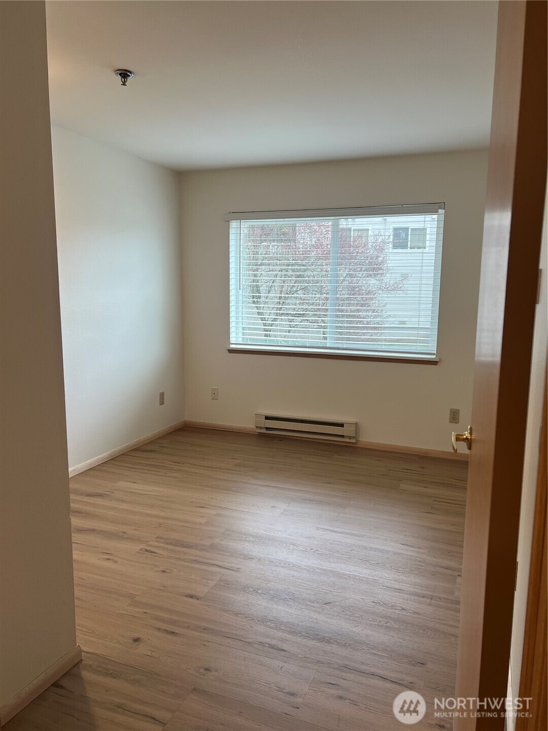 975 Aberdeen Avenue NE #B 102, Renton, WA 98056