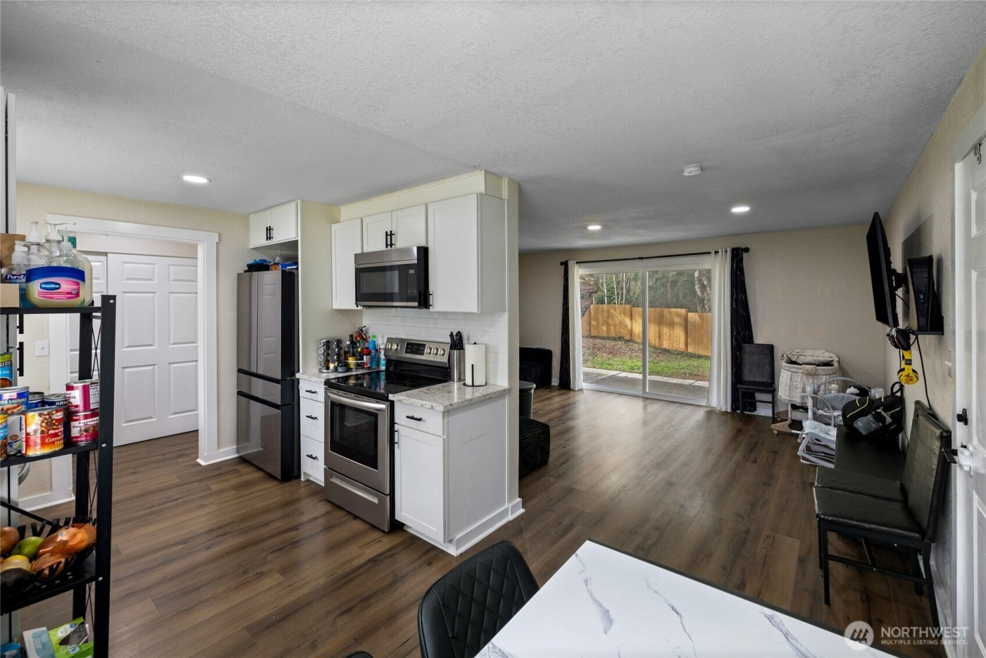 2526 Olympic Boulevard , Puyallup, WA 98374