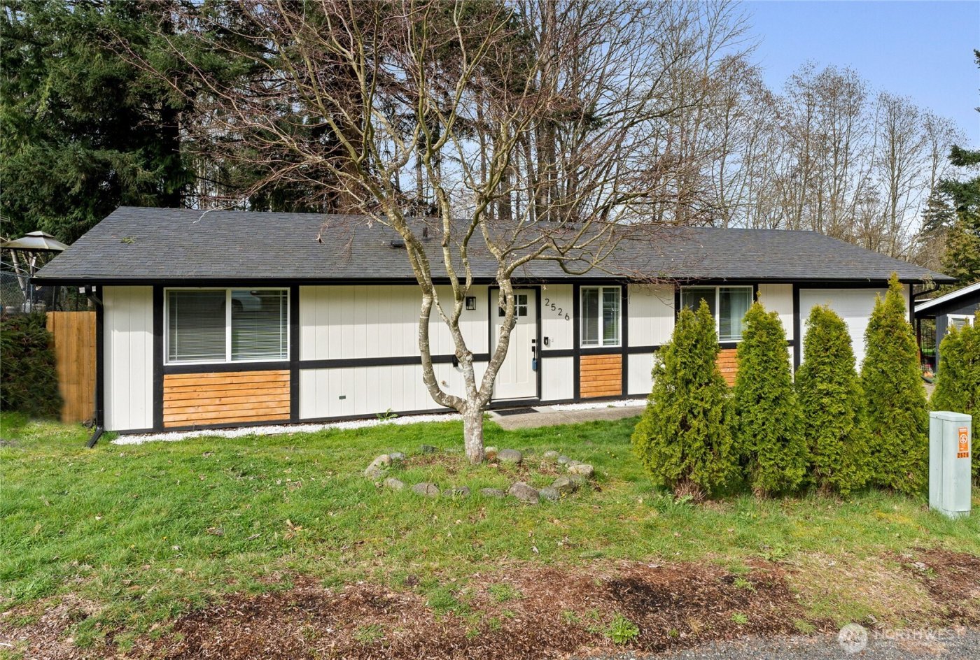 2526 Olympic Boulevard , Puyallup, WA 98374