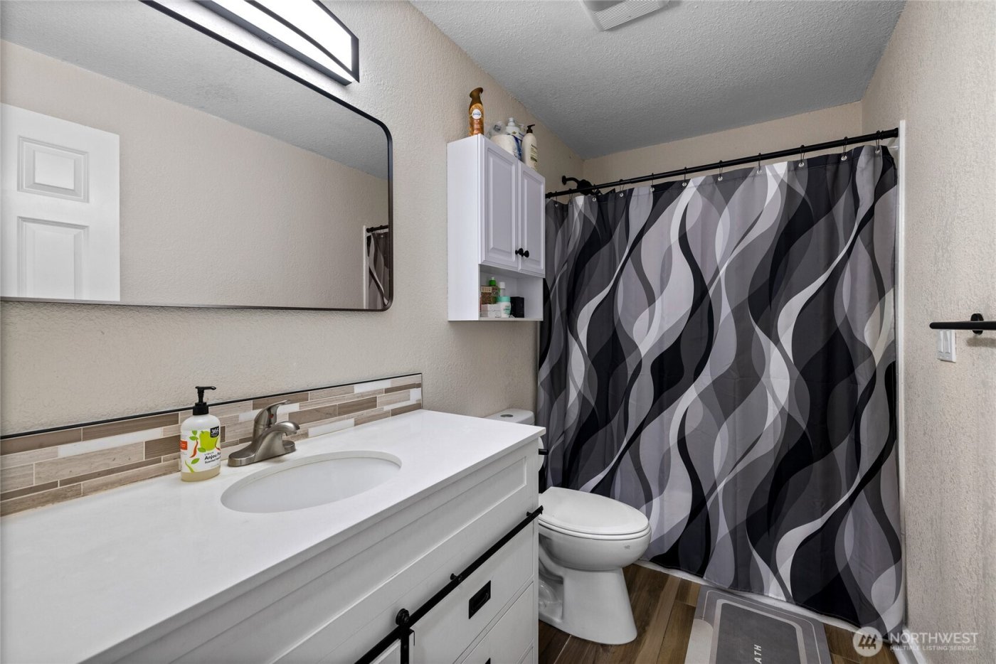 2526 Olympic Boulevard , Puyallup, WA 98374