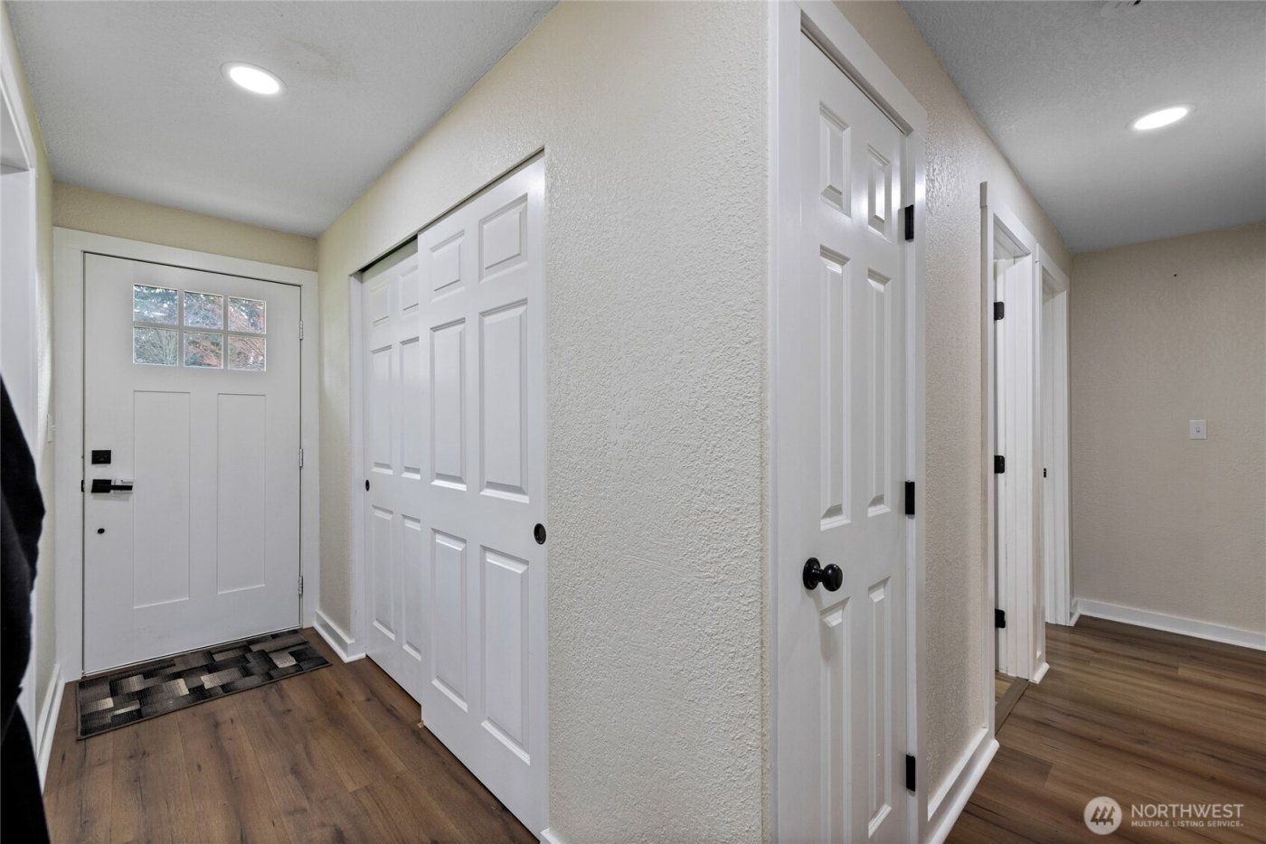 2526 Olympic Boulevard , Puyallup, WA 98374