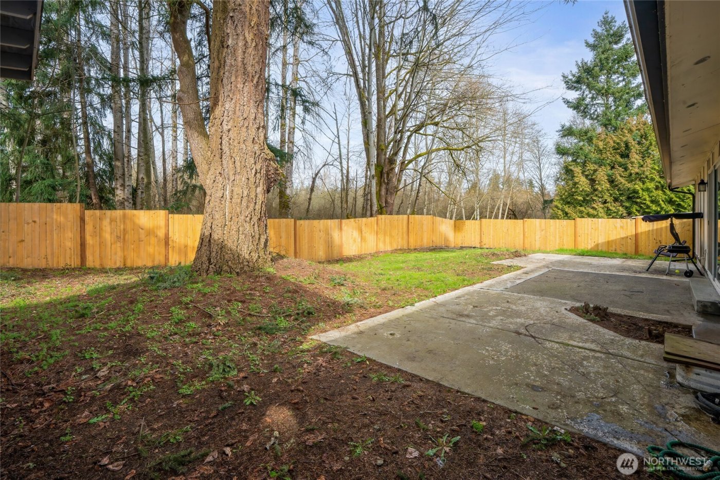 2526 Olympic Boulevard , Puyallup, WA 98374