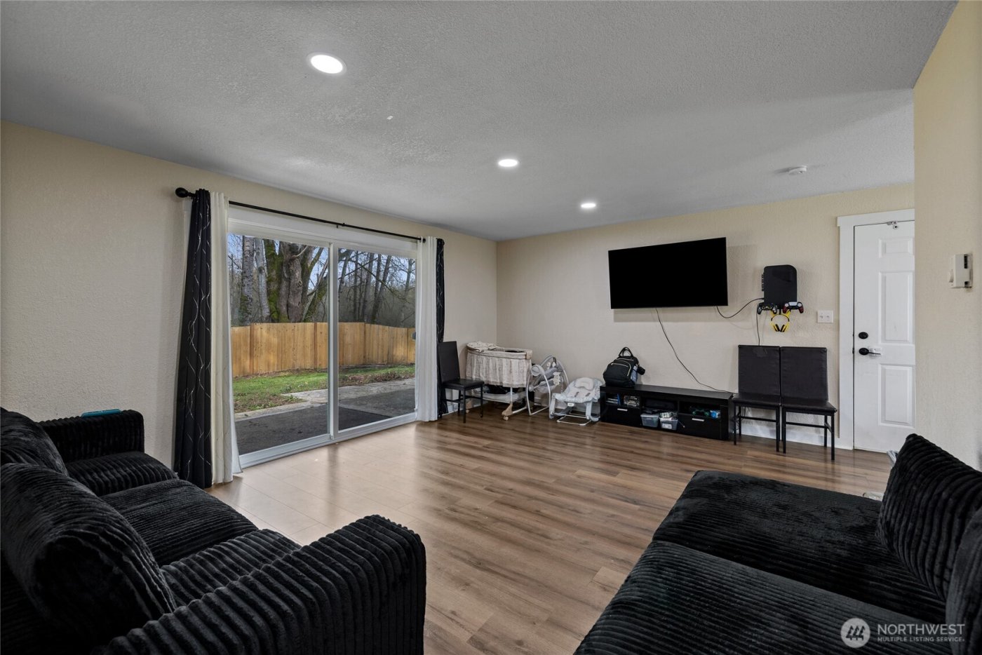 2526 Olympic Boulevard , Puyallup, WA 98374