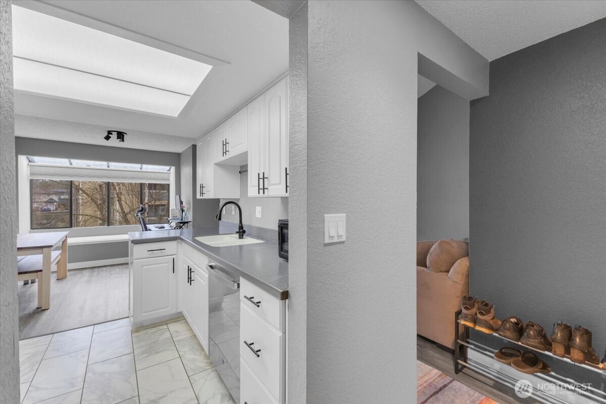 4810 200th Street SE #D303, Lynnwood, WA 98036