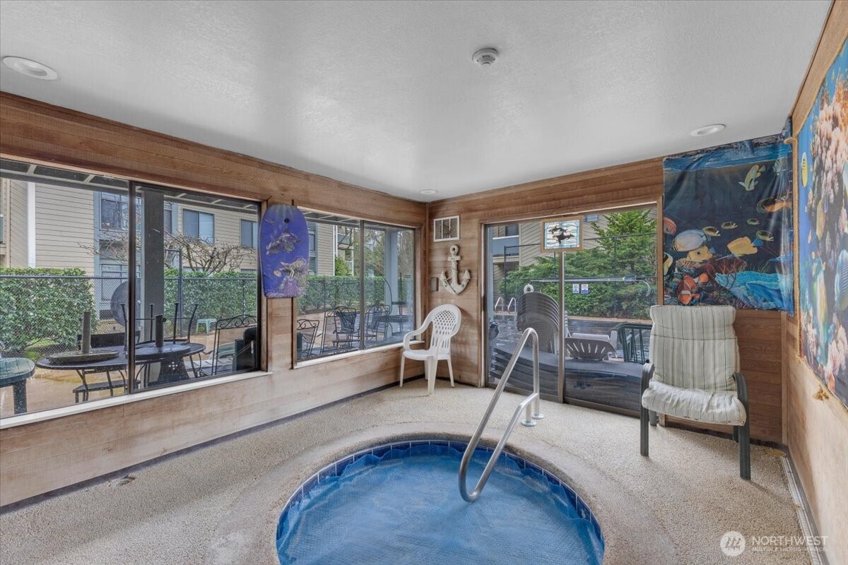 4810 200th Street SE #D303, Lynnwood, WA 98036