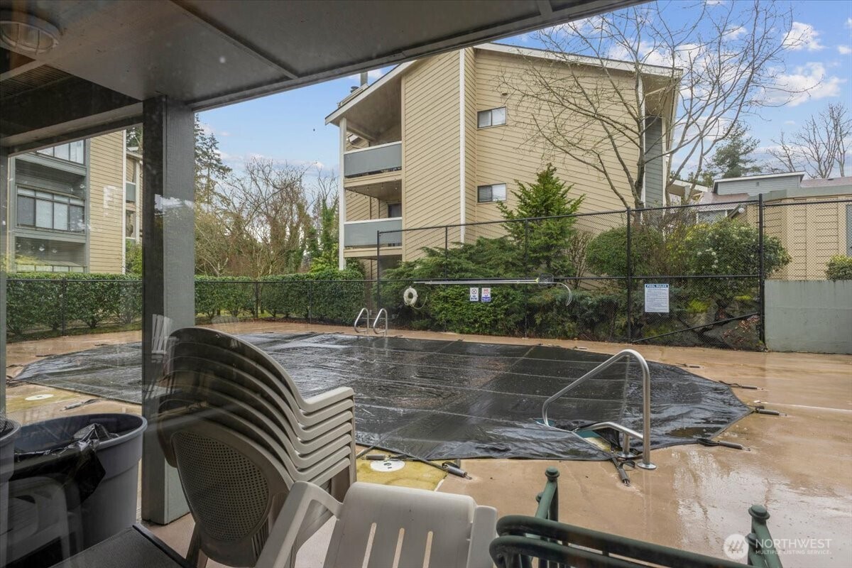 4810 200th Street SE #D303, Lynnwood, WA 98036