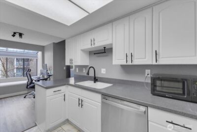 4810 200th Street SE #D303, Lynnwood, WA 98036 - Photo 5