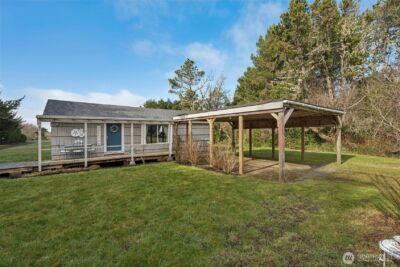 65 Chickamin Avenue , Hoquiam, WA 98550