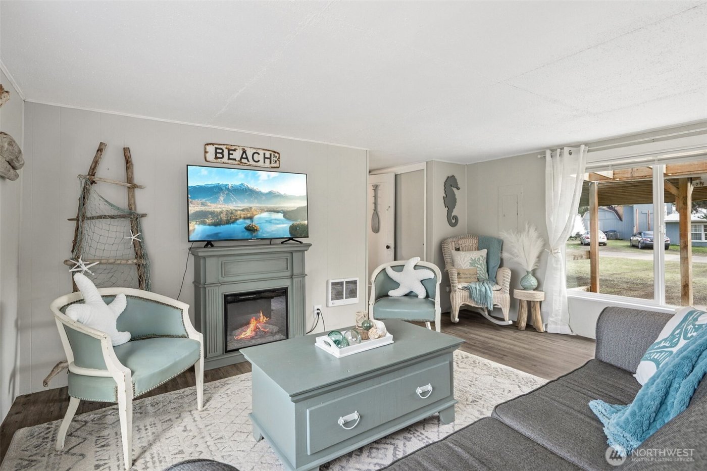 65 Chickamin Avenue , Hoquiam, WA 98550