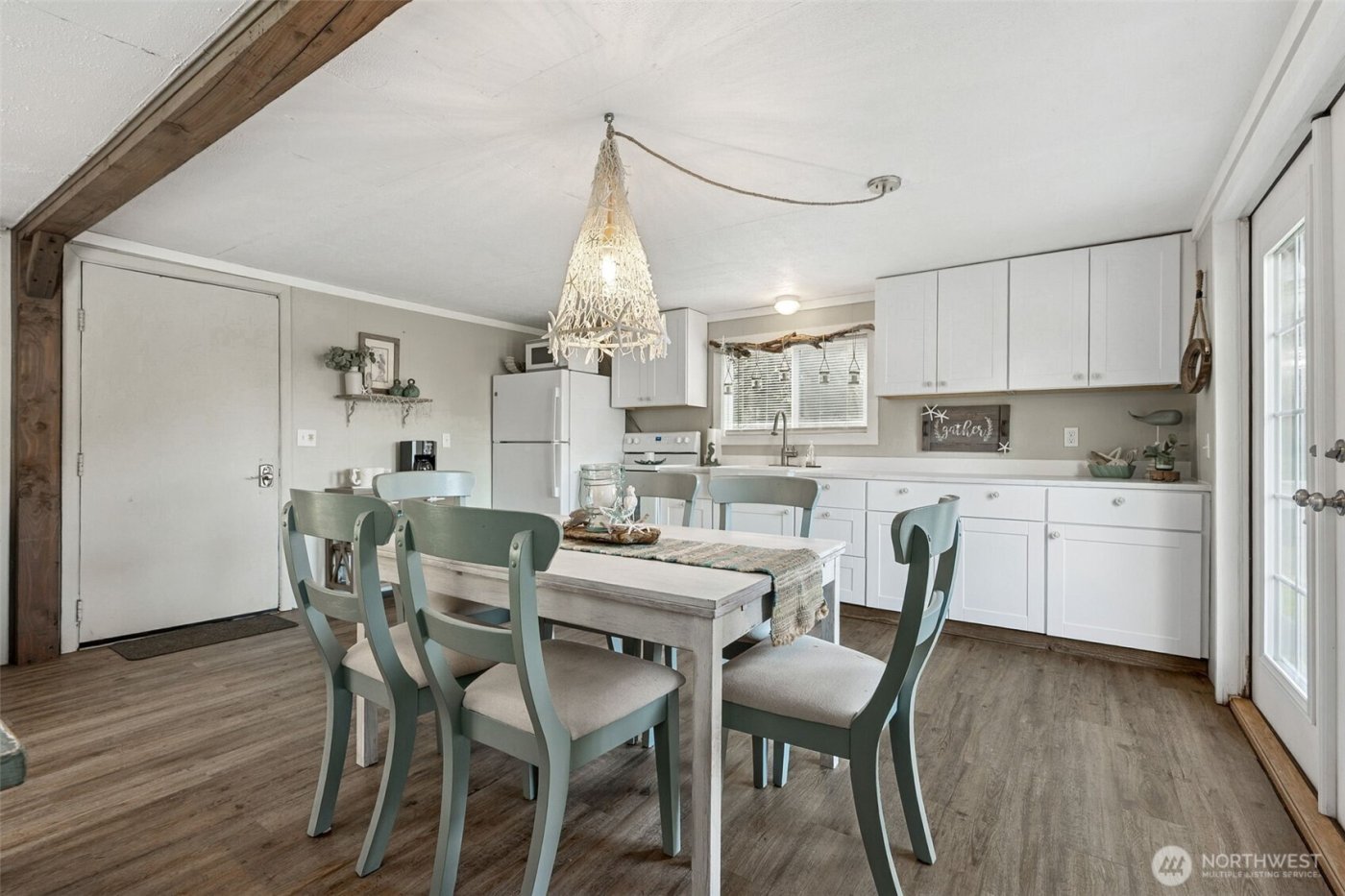 65 Chickamin Avenue , Hoquiam, WA 98550