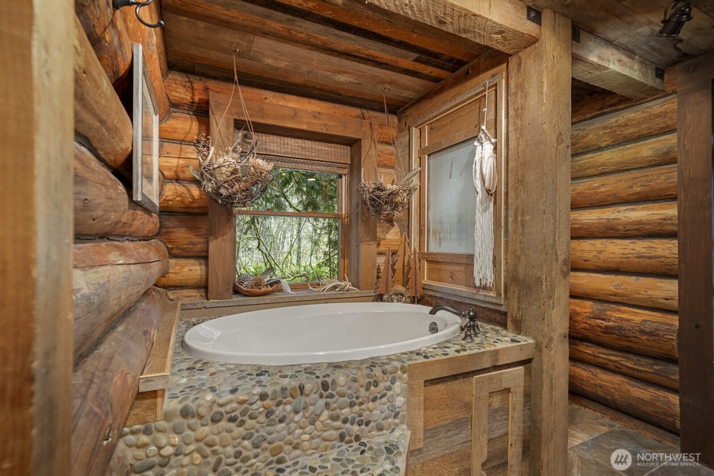 18904 233rd Avenue NE, Woodinville, WA 98077