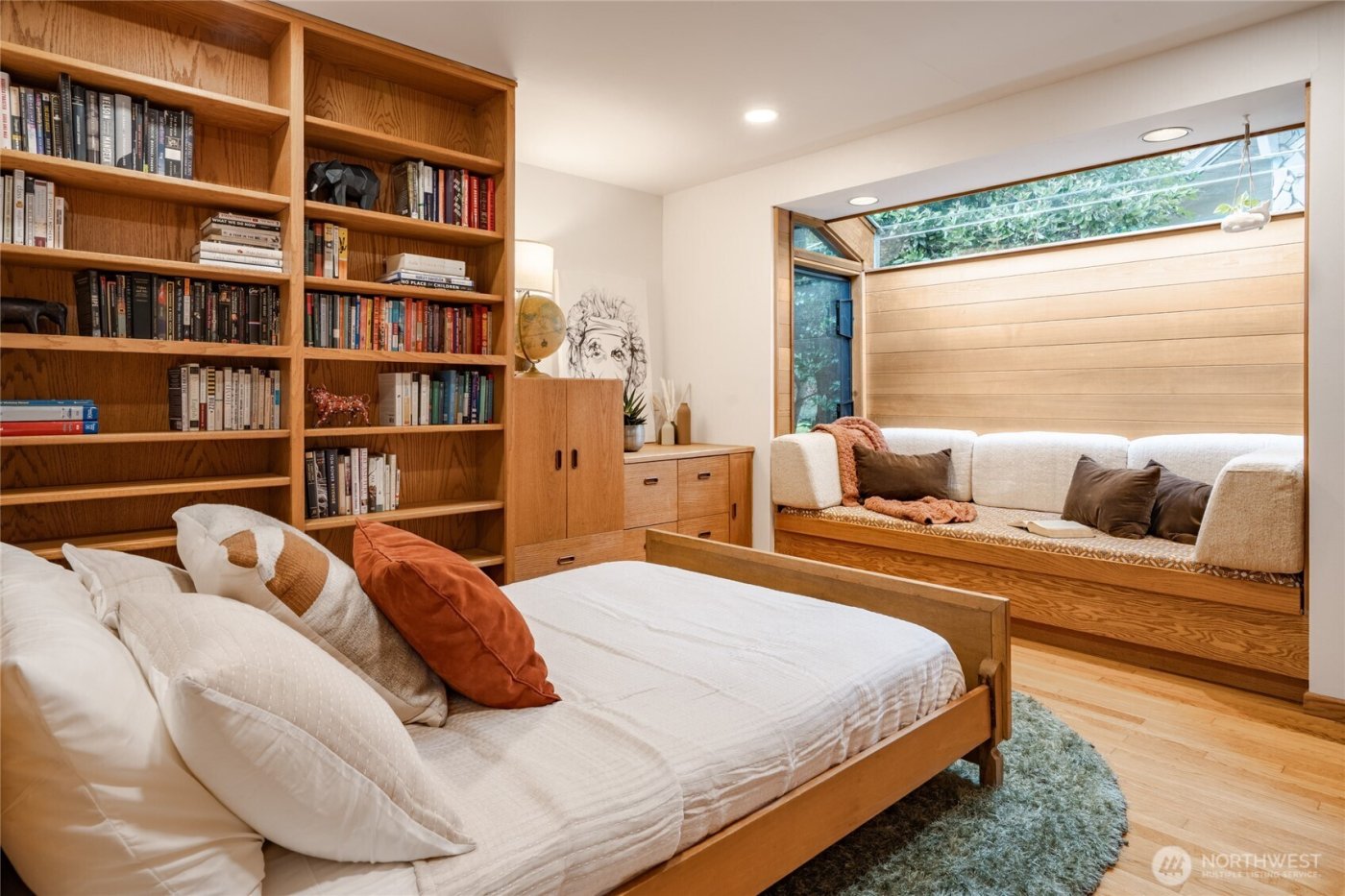 4851 88th Place SE, Mercer Island, WA 98040