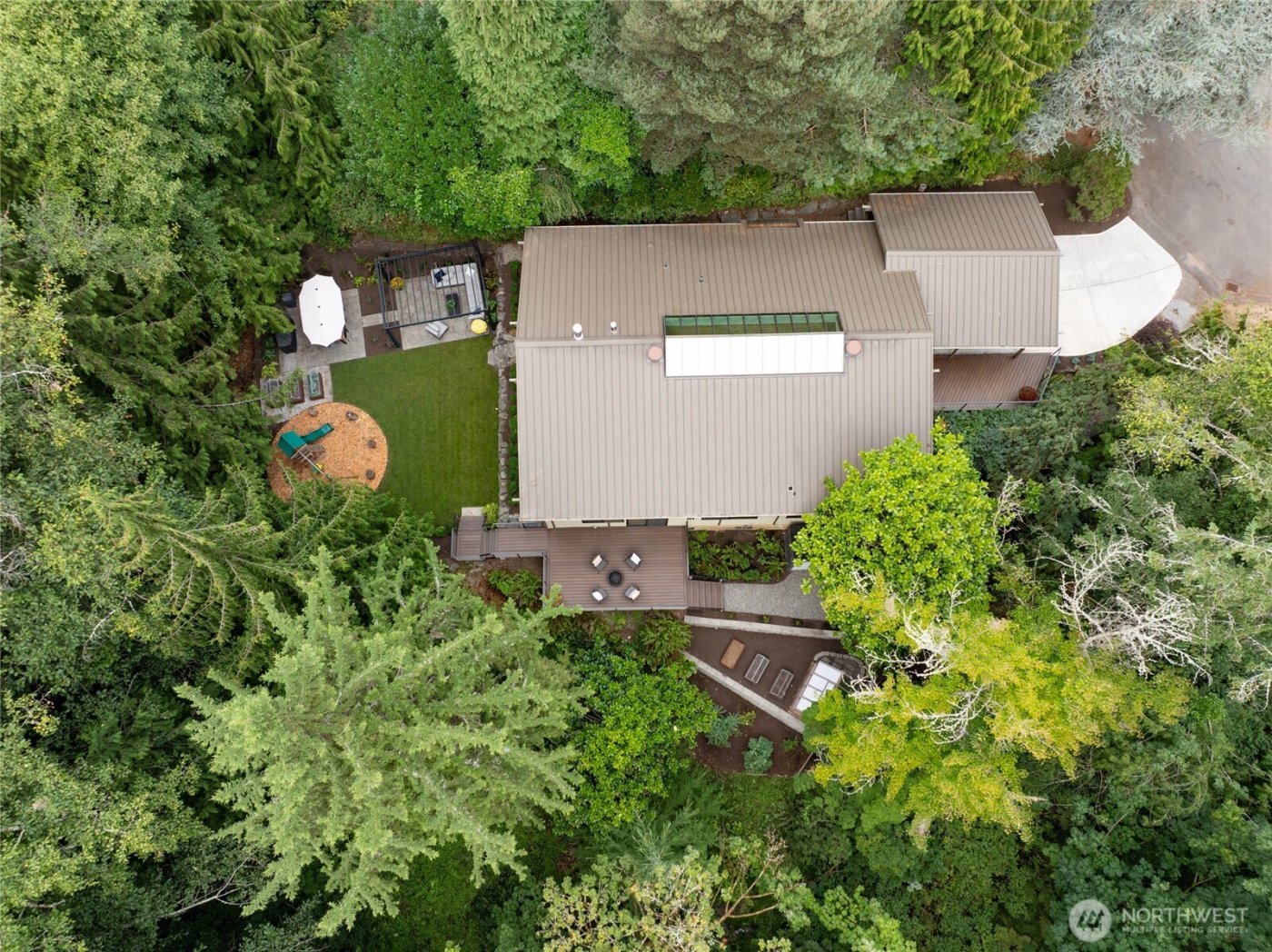 4851 88th Place SE, Mercer Island, WA 98040
