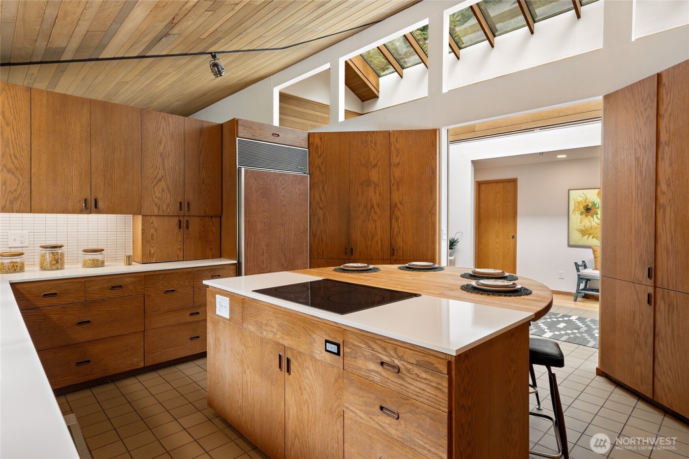 4851 88th Place SE, Mercer Island, WA 98040