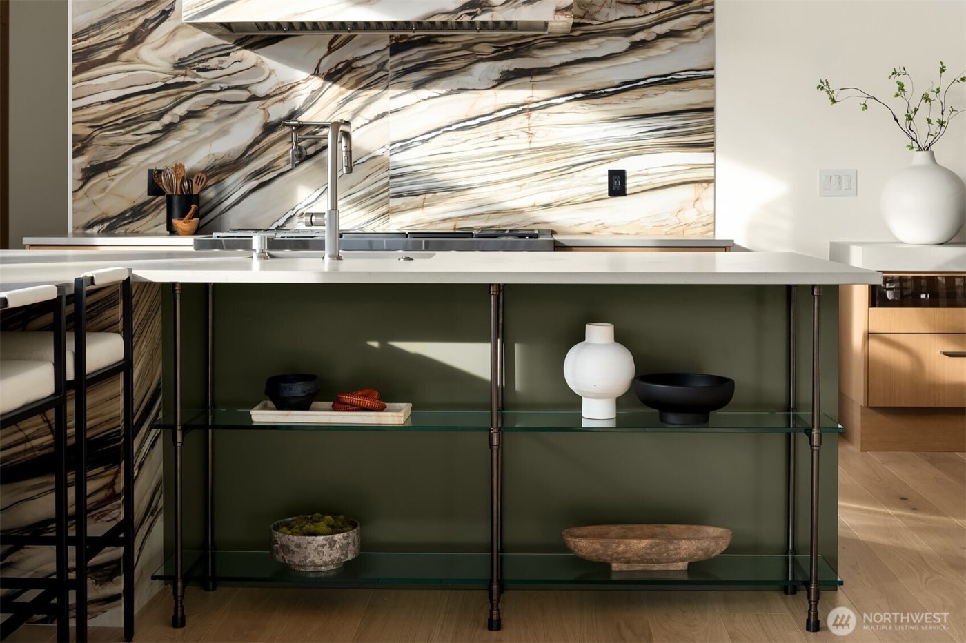 5917 104th Place NE, Kirkland, WA 98033