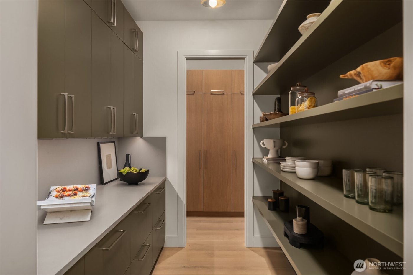 5917 104th Place NE, Kirkland, WA 98033