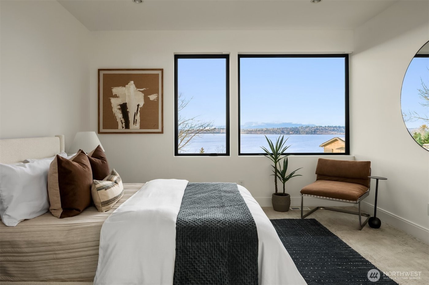 5917 104th Place NE, Kirkland, WA 98033