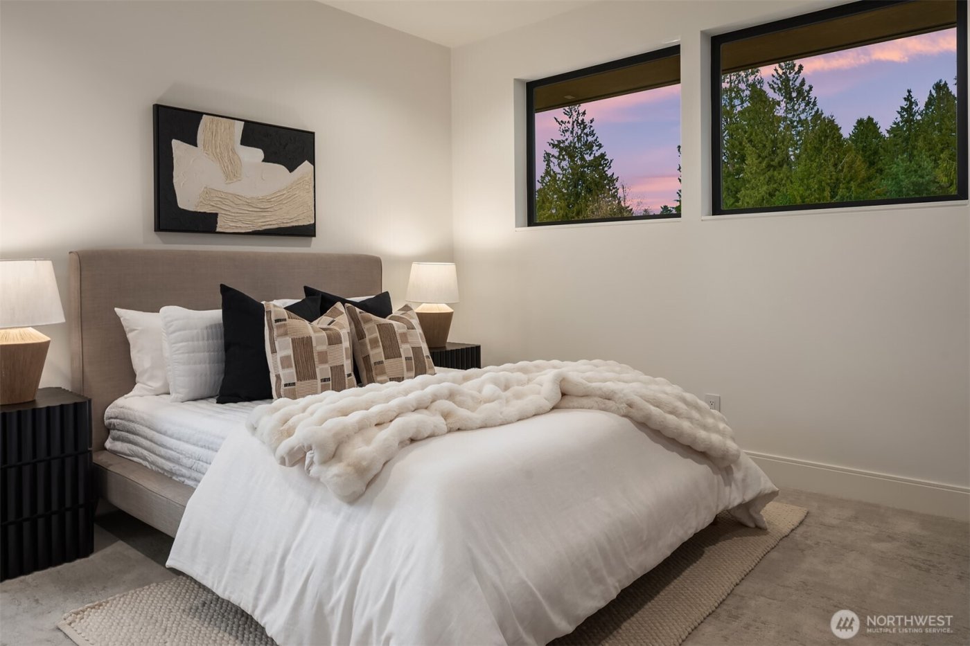 5917 104th Place NE, Kirkland, WA 98033