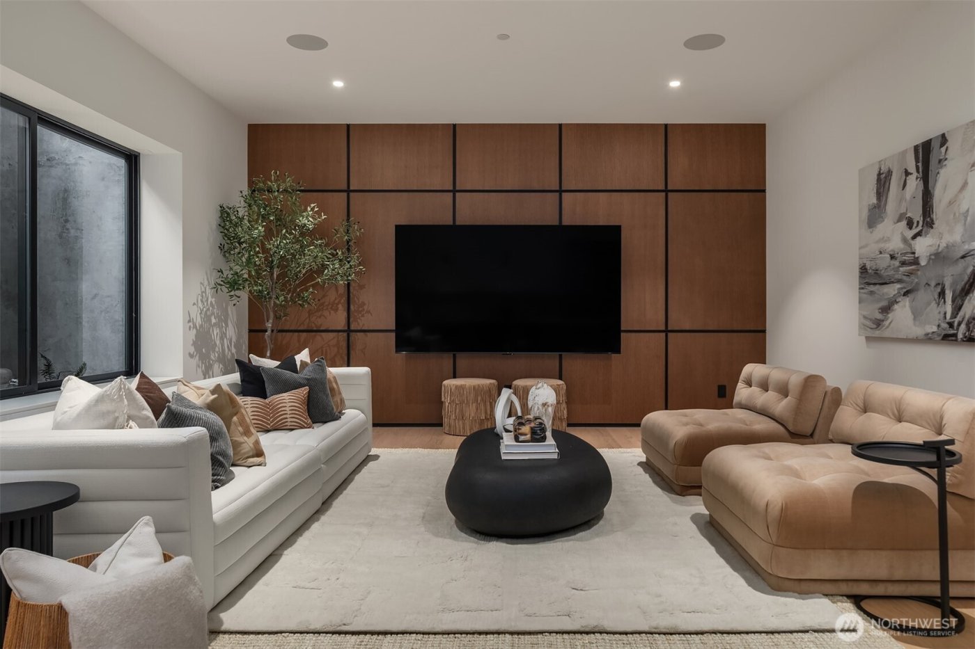 5917 104th Place NE, Kirkland, WA 98033