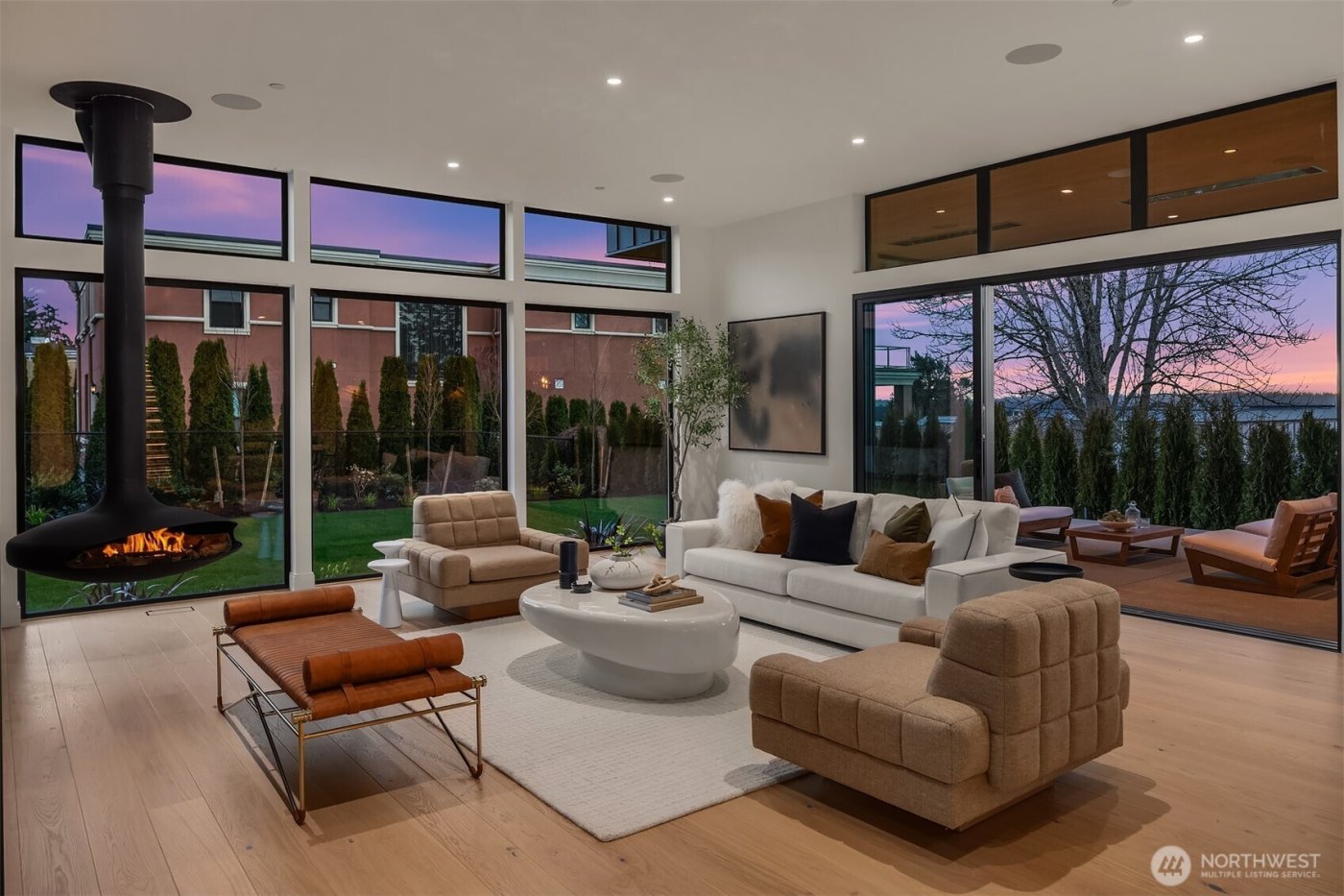 5917 104th Place NE, Kirkland, WA 98033