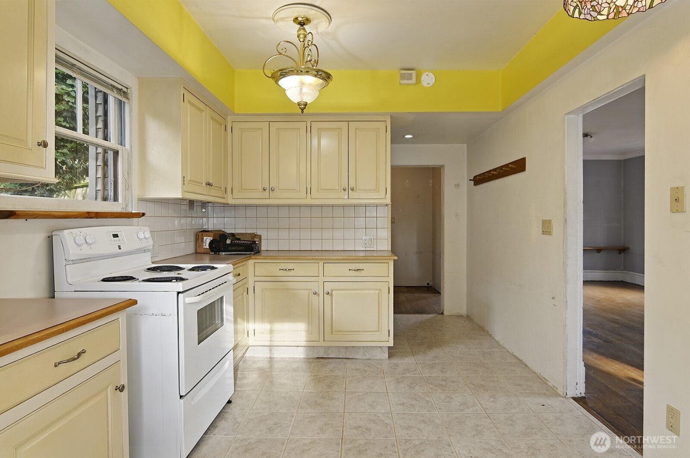 4729 Mount View Drive S, Seattle, WA 98108