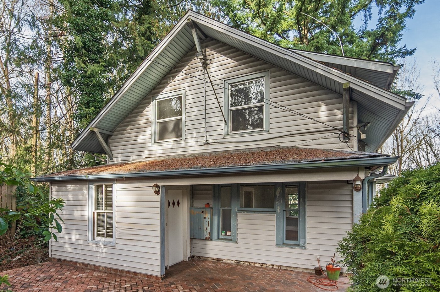 4729 Mount View Drive S, Seattle, WA 98108