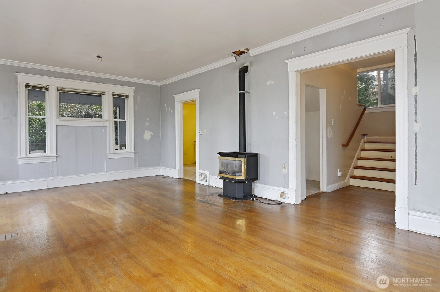 4729 Mount View Drive S, Seattle, WA 98108