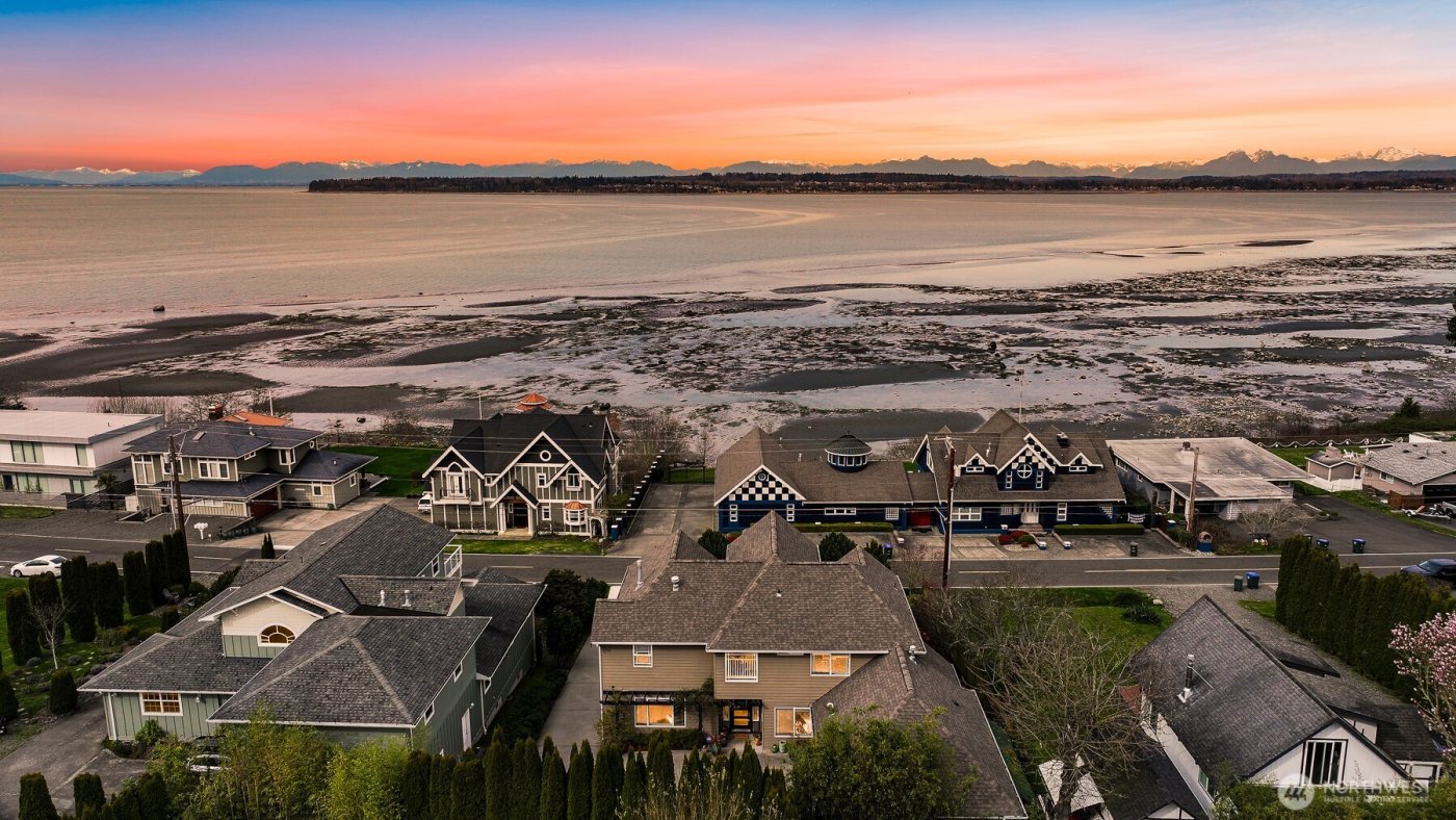 6934 Holeman Avenue , Blaine, WA 98230