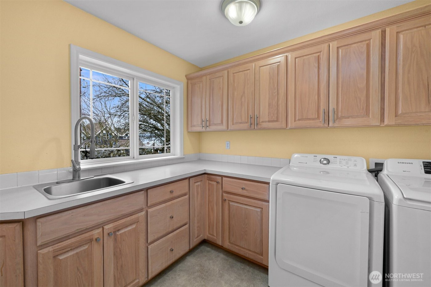 6934 Holeman Avenue , Blaine, WA 98230