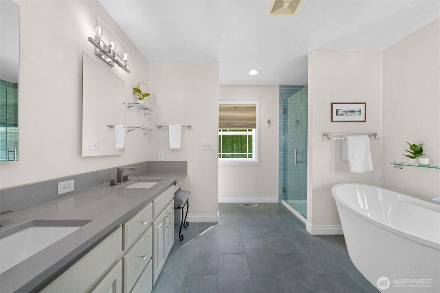 6934 Holeman Avenue , Blaine, WA 98230