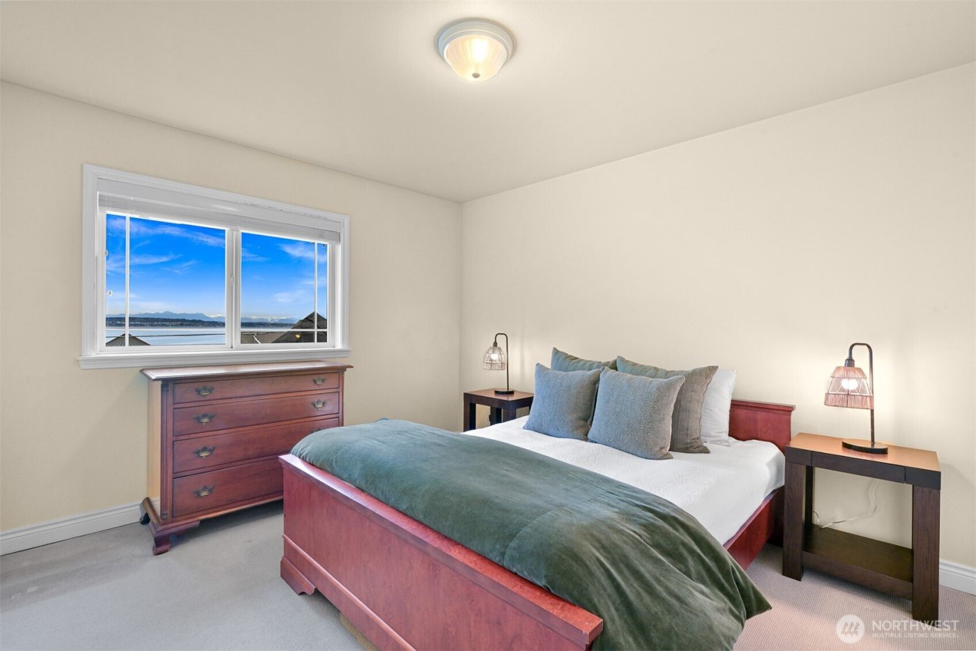 6934 Holeman Avenue , Blaine, WA 98230