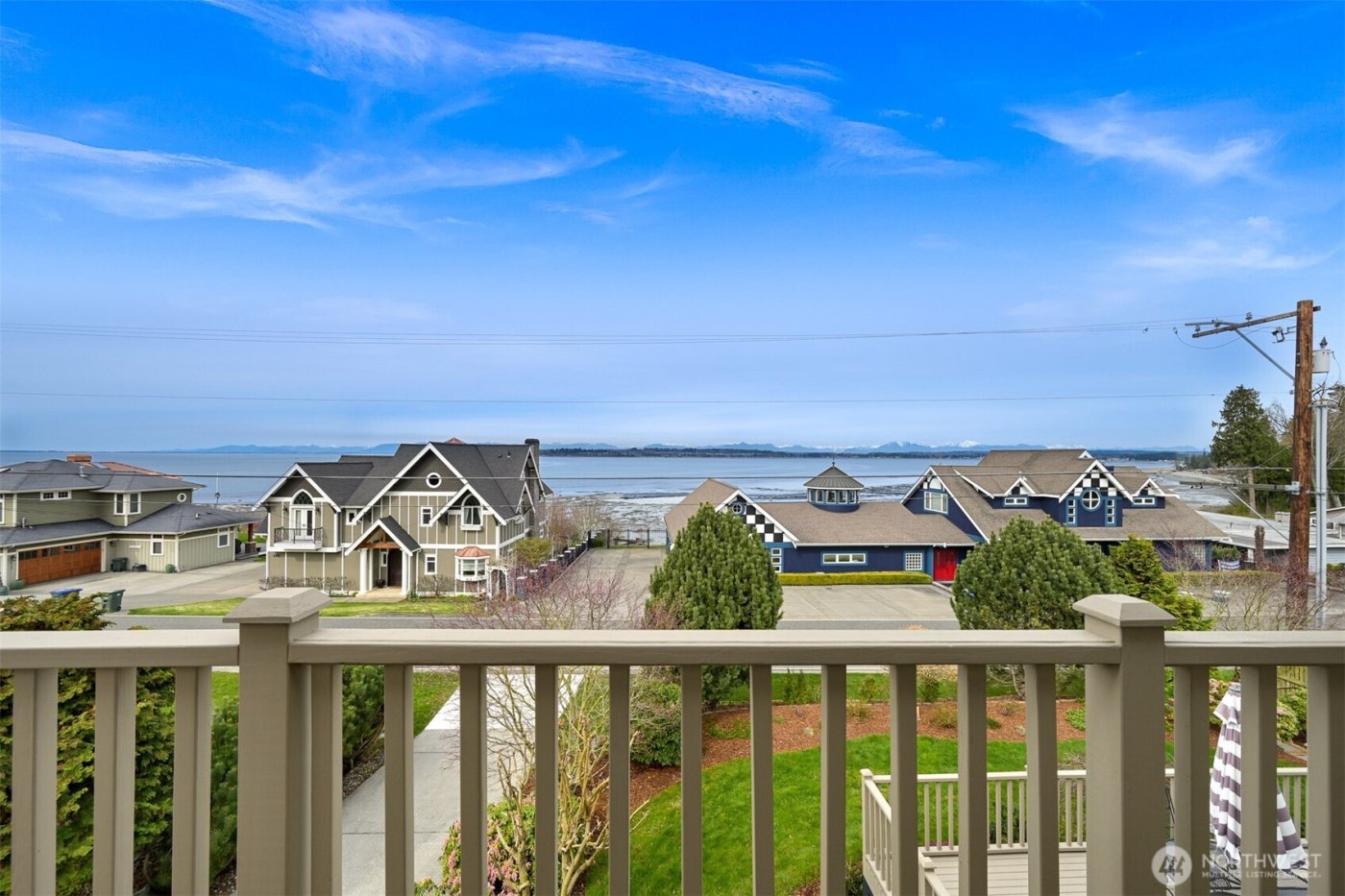 6934 Holeman Avenue , Blaine, WA 98230