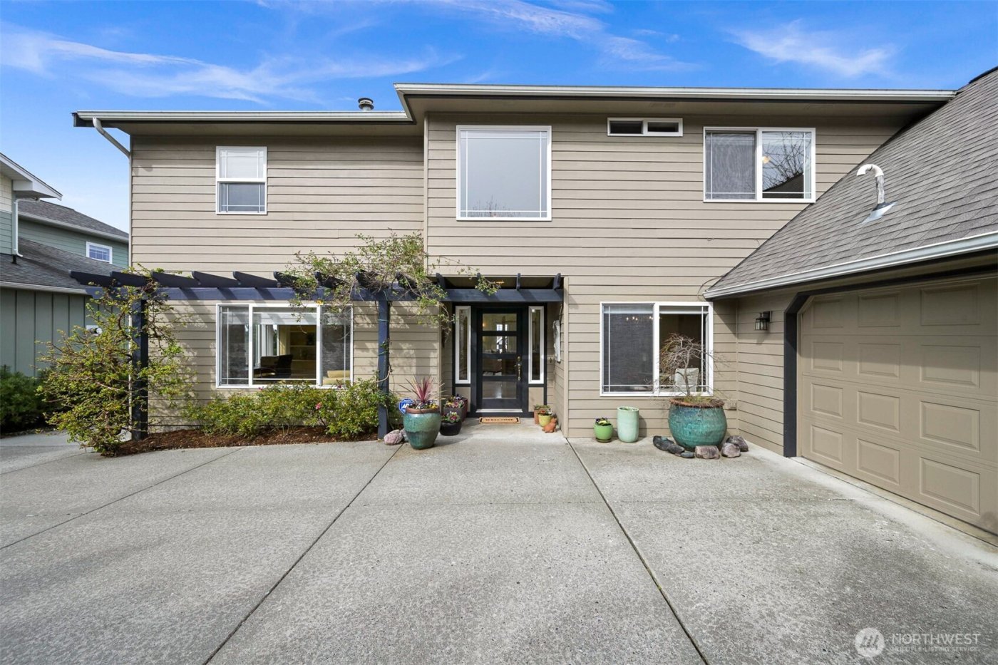 6934 Holeman Avenue , Blaine, WA 98230