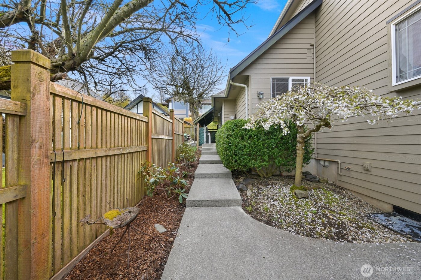 6934 Holeman Avenue , Blaine, WA 98230