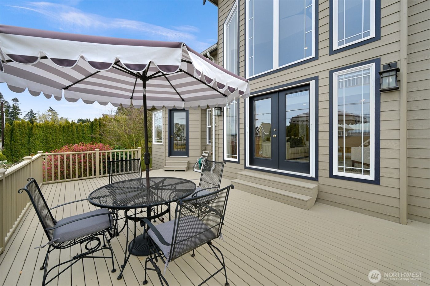 6934 Holeman Avenue , Blaine, WA 98230