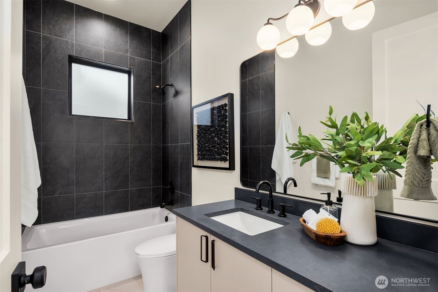 15016 SE 22nd Street , Bellevue, WA 98007