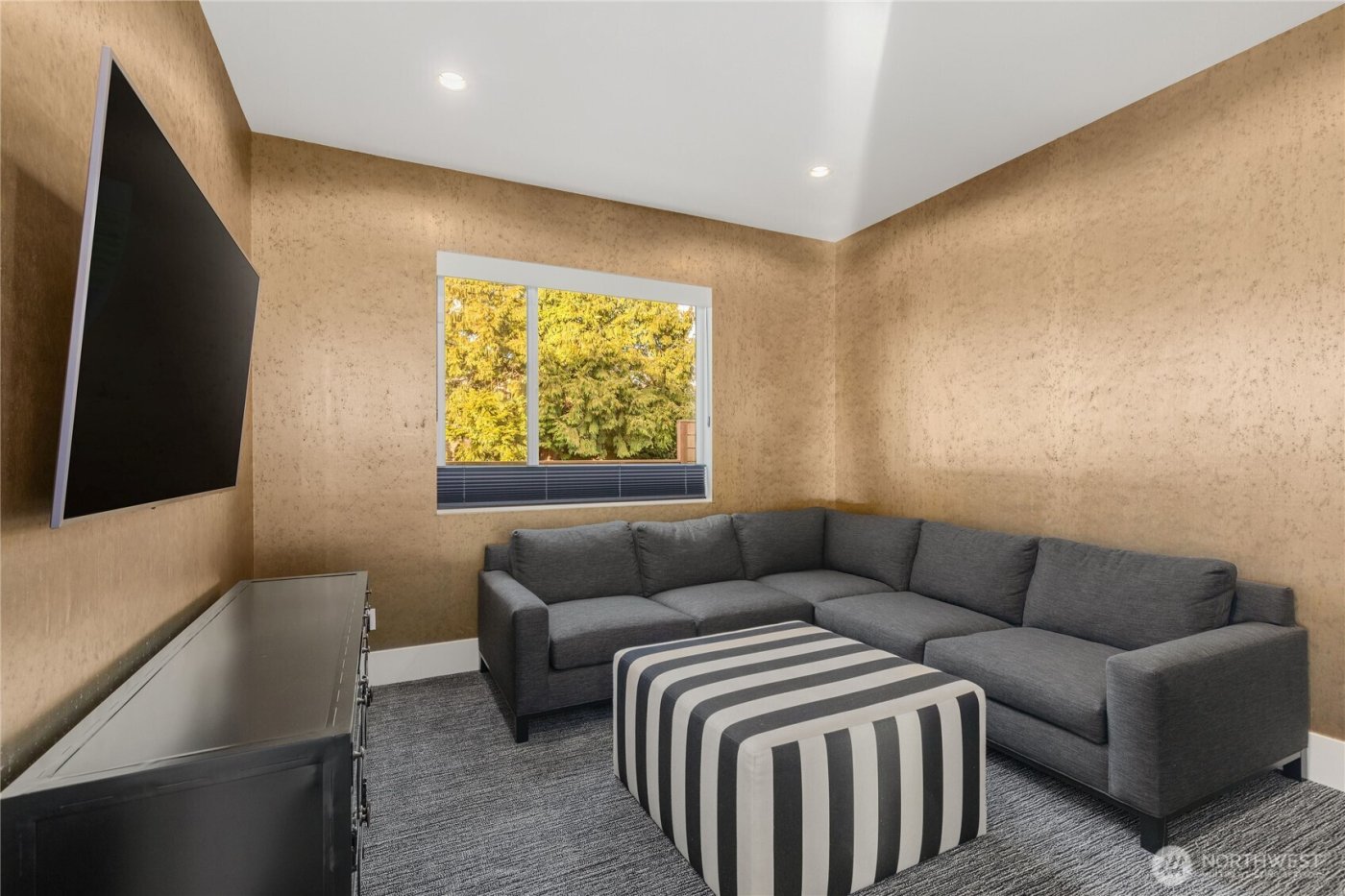 6504 103rd Avenue NE, Kirkland, WA 98033