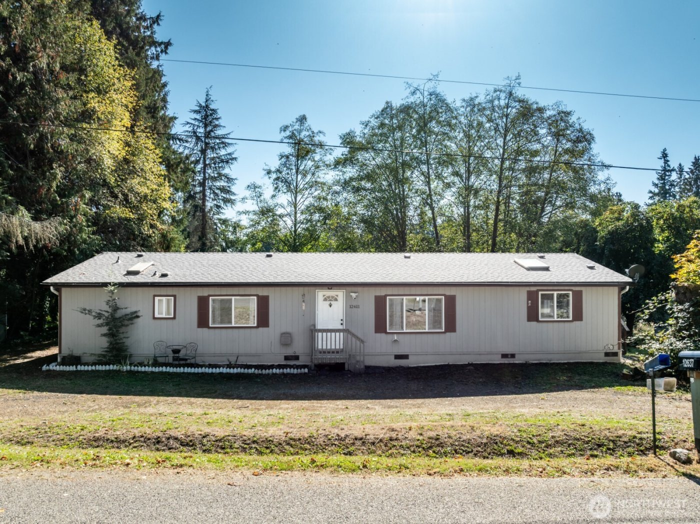 12611 NE Douglas Dr , Kingston, WA 98346