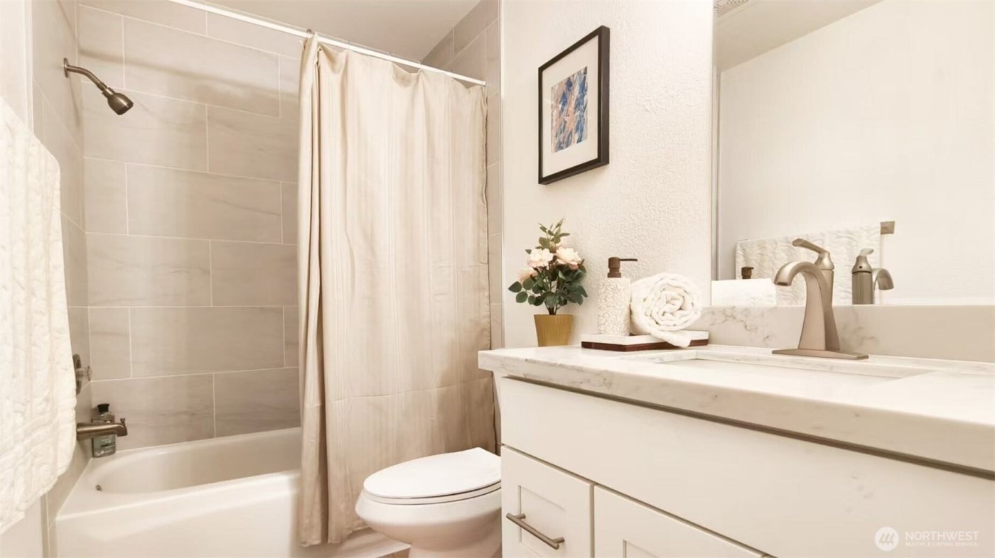 5392 April Drive , Langley, WA 98260