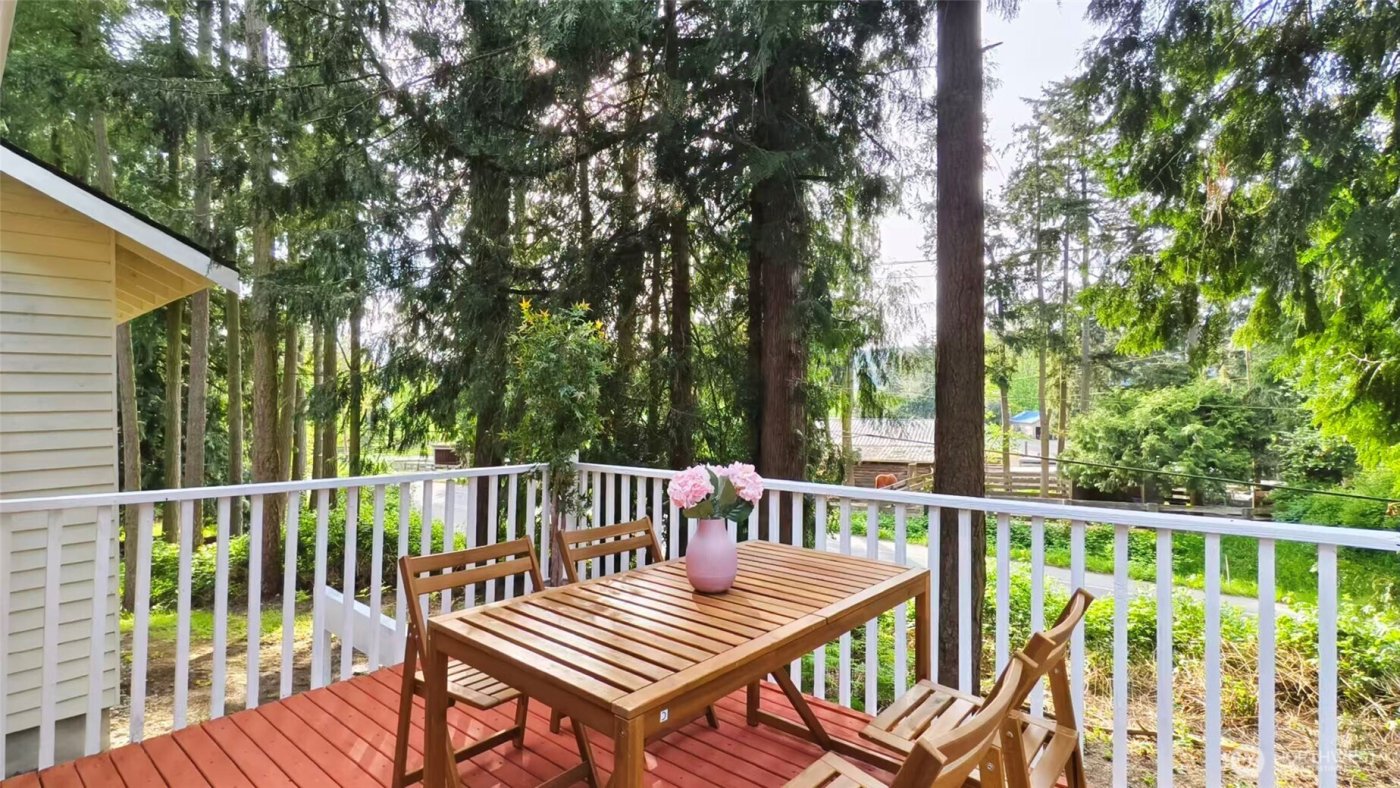 5392 April Drive , Langley, WA 98260