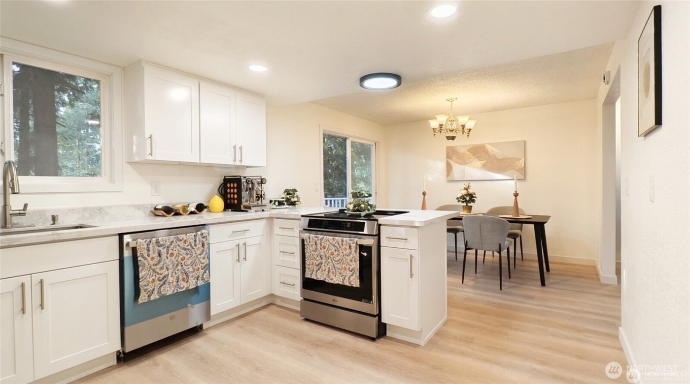 5392 April Drive , Langley, WA 98260