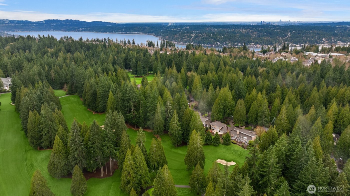 3126 211th Avenue NE, Sammamish, WA 98074