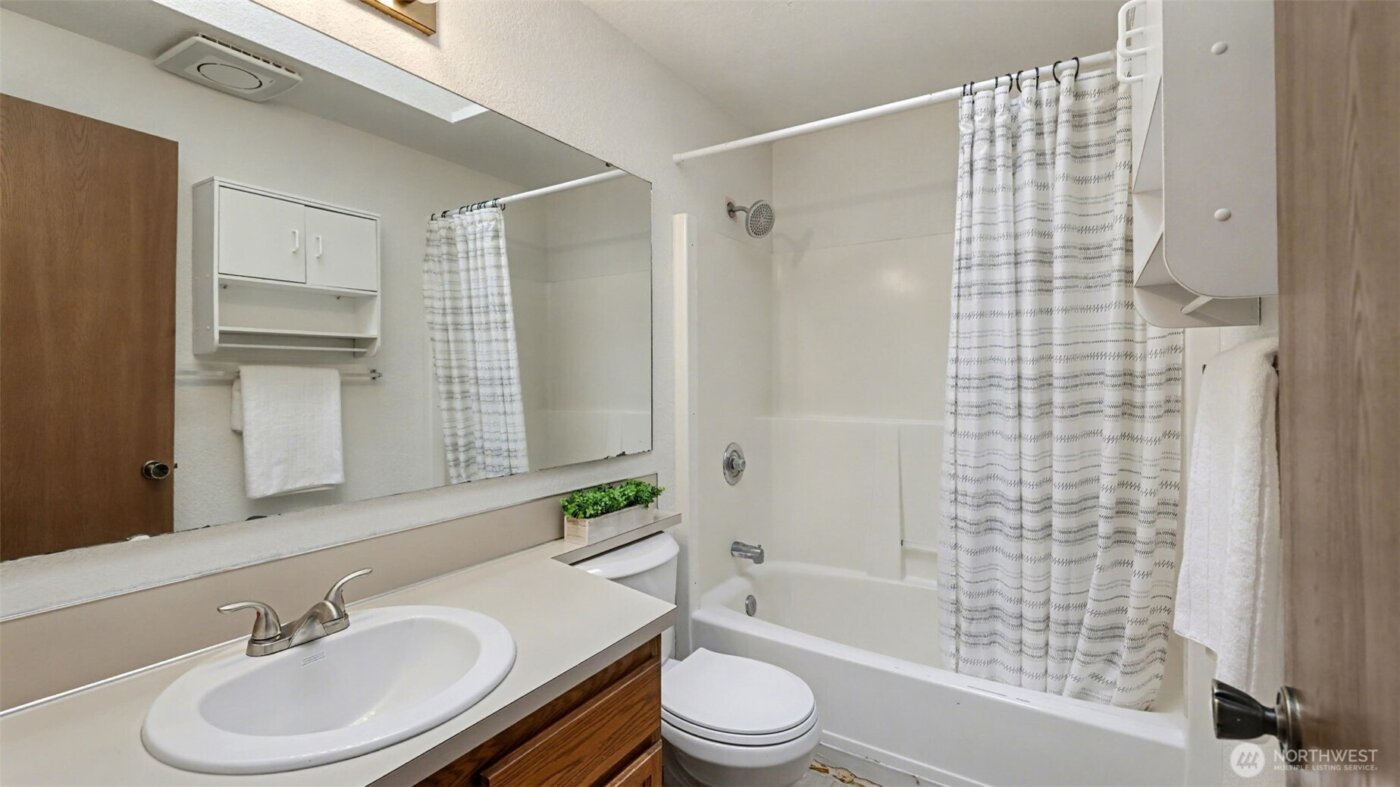 801 Berne Lane SE, Olympia, WA 98513